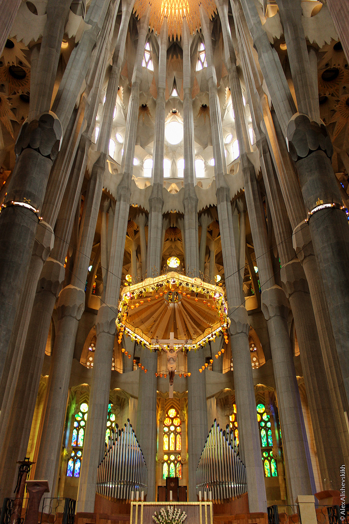 Apse in the Sagrada Familia. Taken by Alex Alishevskikh via Flickr.