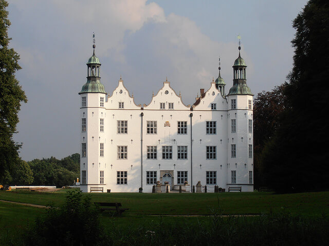 Ahrensburg Castle. Taken by storebukkebruse via Flickr.