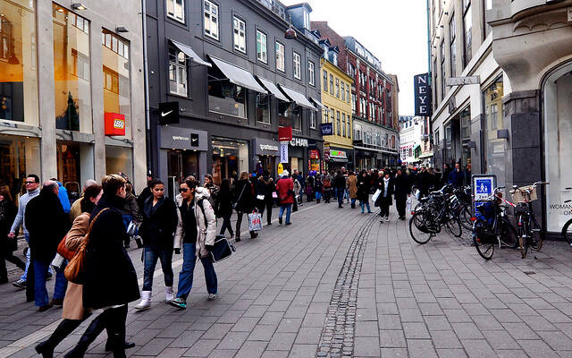Strøget shopping street. Taken by Dan via Flickr.