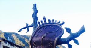 Dalí sculpture in the center of Andorra La Vella
